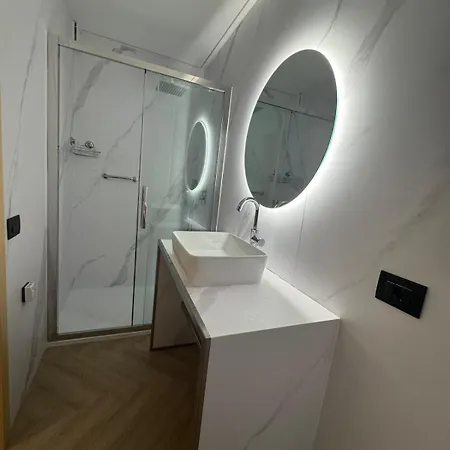 The Lavender Town House - In The Heart Of Holiday home Cefalu