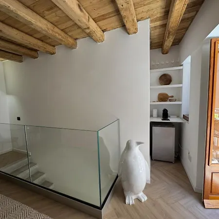 The Lavender Town House - In The Heart Of